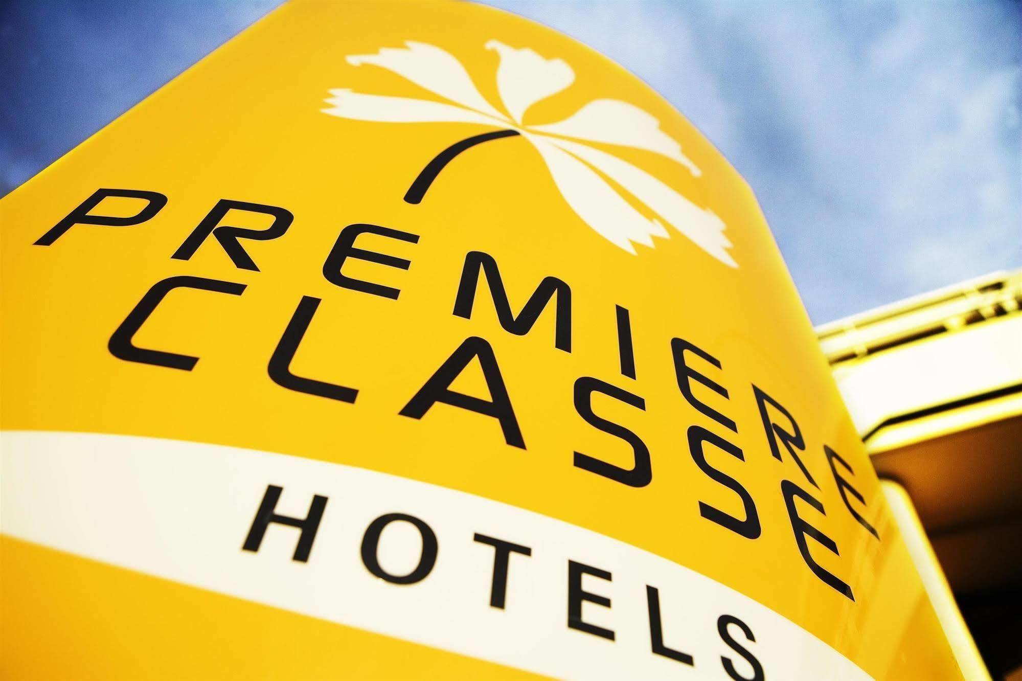 Premiere Classe Clermont Ferrand Nord Hotel Exterior foto