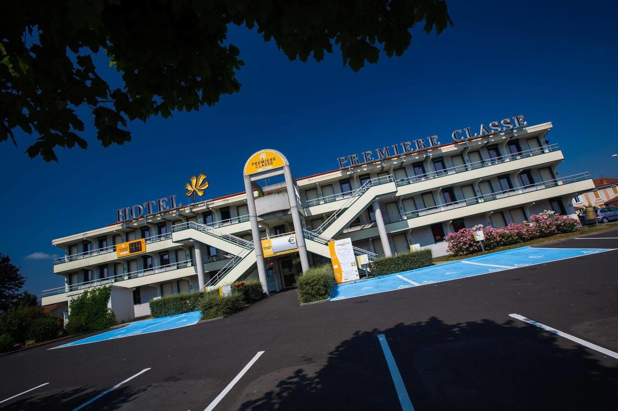 Premiere Classe Clermont Ferrand Nord Hotel Exterior foto